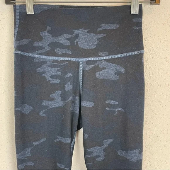 Lululemon WunderUnder Blue Camo Yoga Exercise Pants - Picture 3 of 8